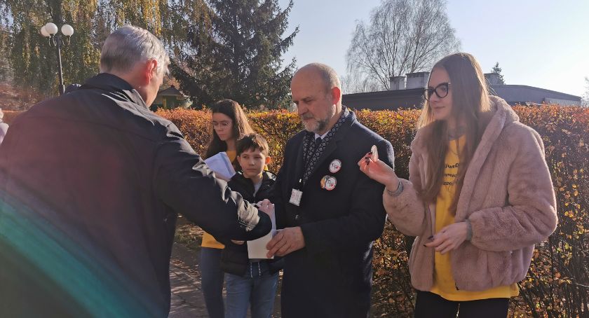 Wrzuciła do puszki aż 1000 zł! Mieszkańcy hojnie wsparli hospicjum