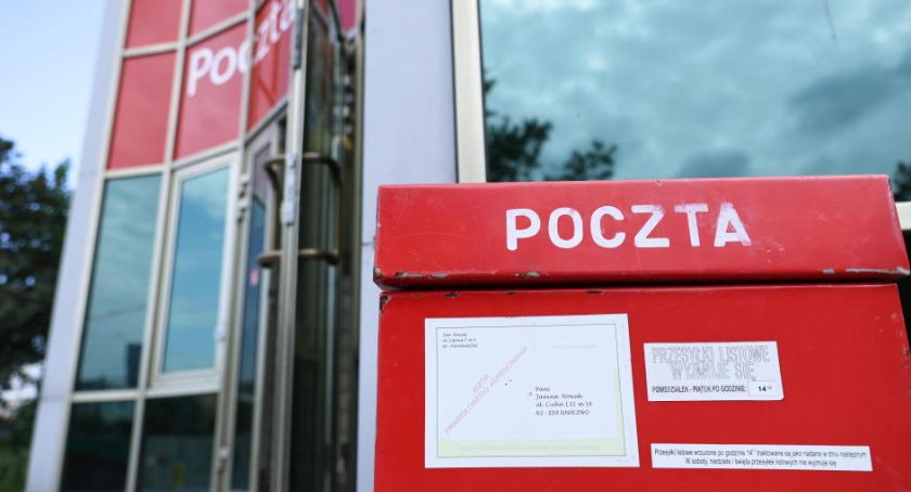 Przy Biedronkach staną automaty z paczkami