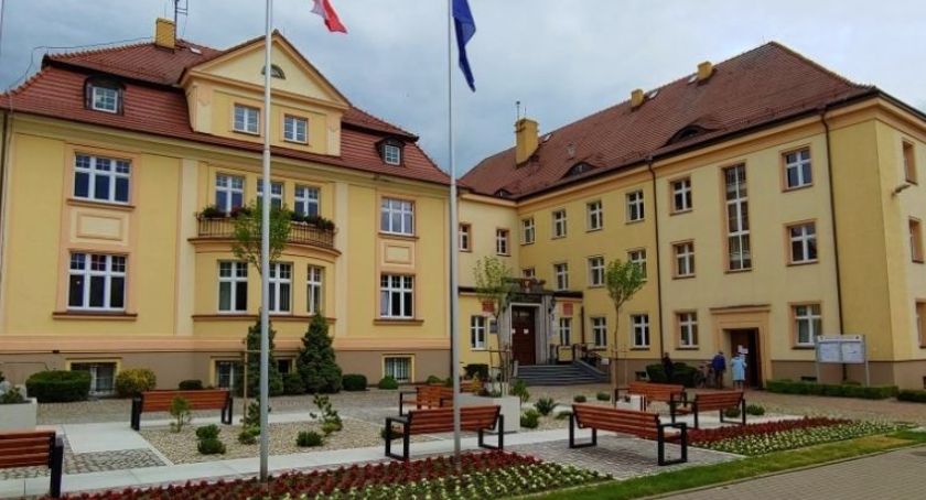 Starosta Krzysztof Lis o budżecie powiatu na 2022 rok: Będzie niesamowicie proinwestycyjny. 