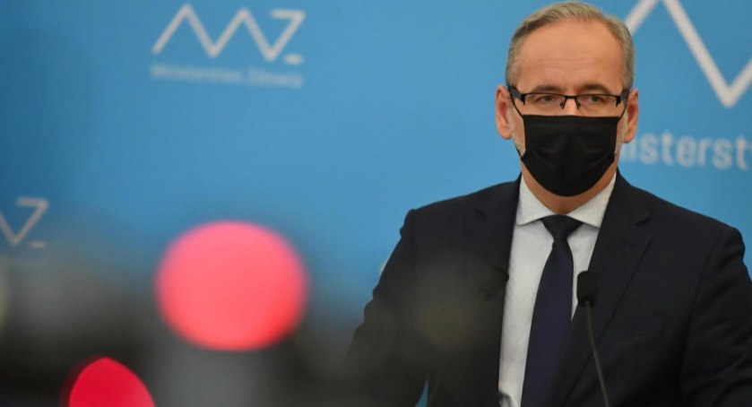 Minister Zdrowia: Już ponad 100 tys. osób zmarło z powodu koronawirusa