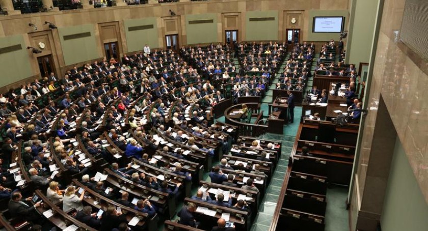 Tarcza antyinflacyjna 2.0 w Sejmie. Wiceminister ze Szczecinka: Mam deja vu