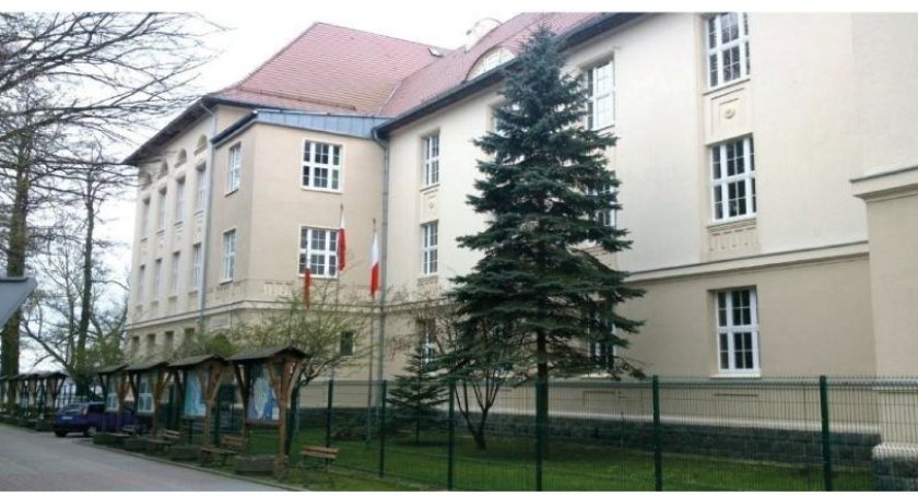 Koronawirus w szczecineckich szkołach. Ilu uczniów na kwarantannie?