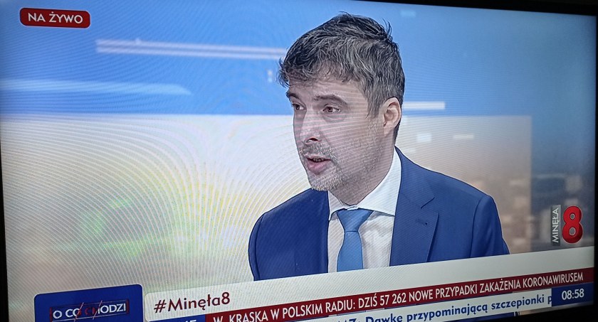 Lubczyk: Polska powinna zacząć przerzucać wojsko na ścianę wschodnią