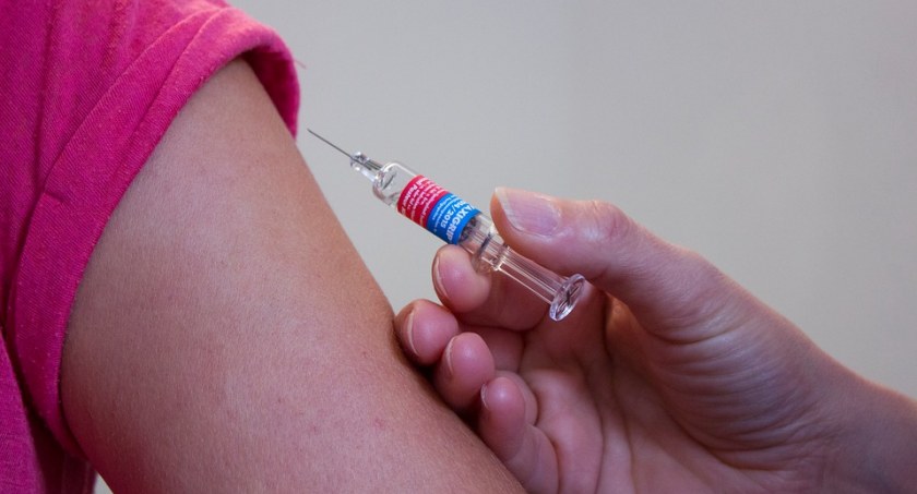 Walka z rakiem szyjki macicy. Trwają szczepienia przeciwko wirusowi HPV