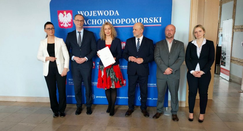 Umowy podpisane. Ponad 1.5 mln zł dla szczecineckiego szpitala