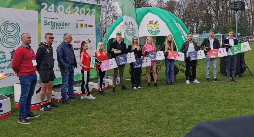 Nagrody burmistrza Szczecinka przyznane najlepszym sportowcom