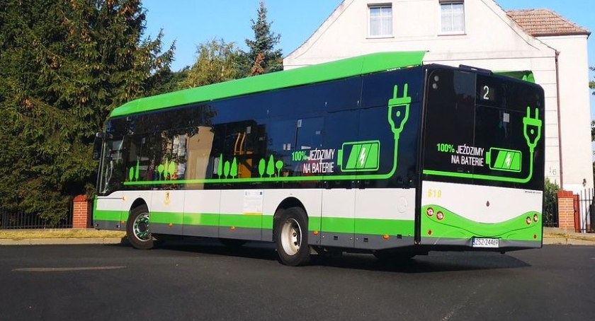 Kierowcy autobusów miejskich chcą podwyżek. „Staramy się zoptymalizować koszty”