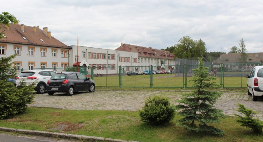 Ponad 8 mln zł z Polskiego Ładu dla Bornego. W planach termomodernizacja szkoły