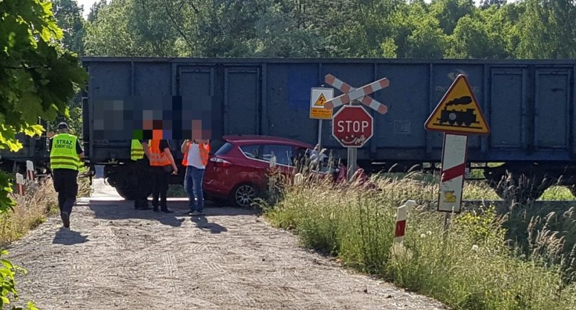 O krok od tragedii. „Przejazdy kolejowe to miejsca szczególnie niebezpieczne”