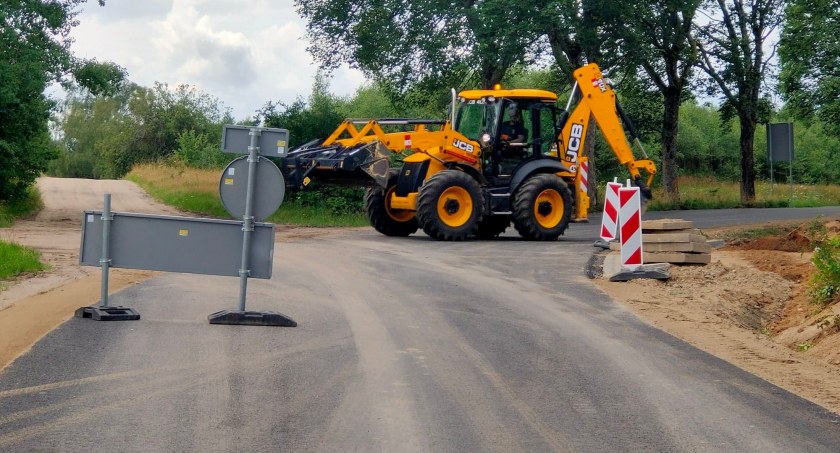 Przebudowa drogi Biskupice - Biały Bór. Niebawem zakończenie prac