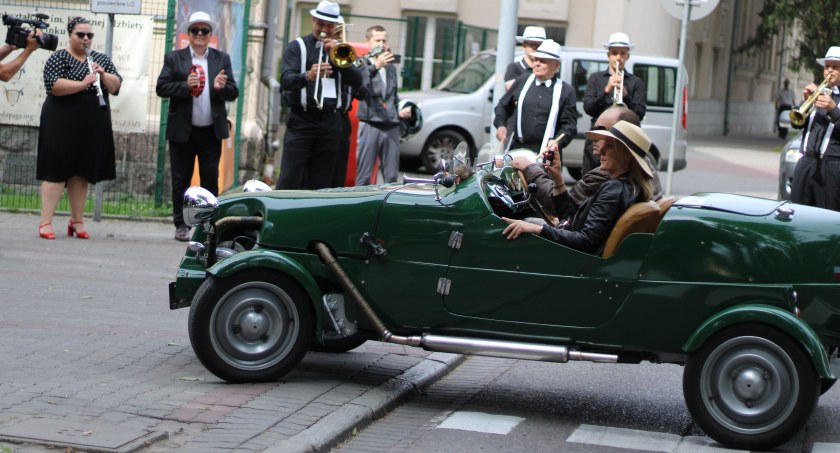 Klimat lat 20. i 30. w Szczecinku i piękne auta. Taki był Dixie Rajd Old Mobile