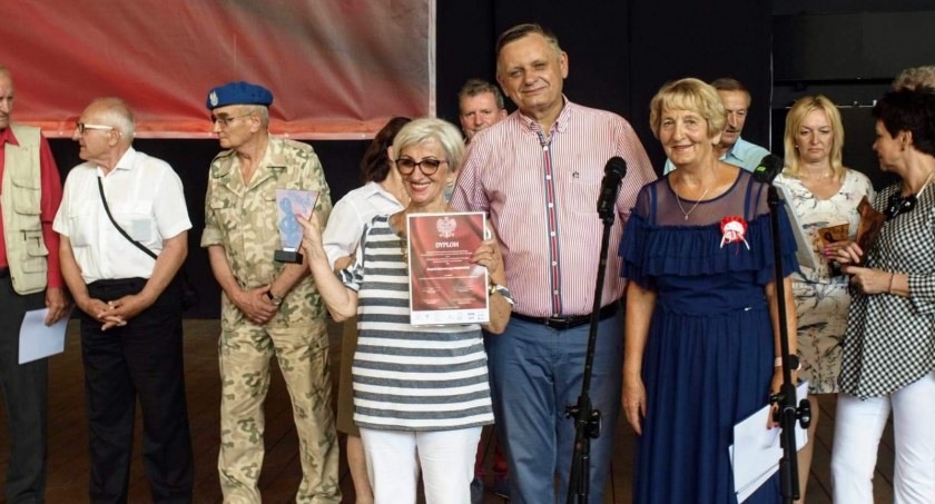 Pasjonatki na jubileuszowym Przeglądzie Piosenki Patriotycznej w Koszalinie