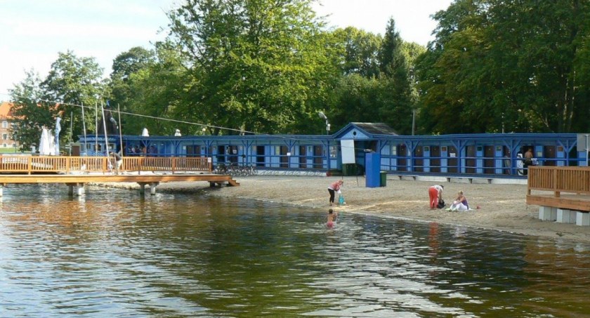 Sinice odpuściły. Kąpieliska na plaży miejskiej i Mysiej Wyspie otwarte