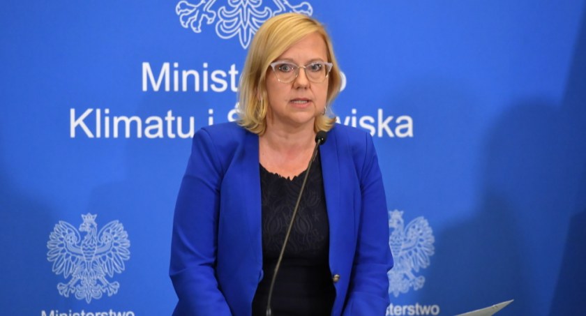 Minister Moskwa: Ograniczenie wzrostu cen ciepła sieciowego będzie obowiązkowe