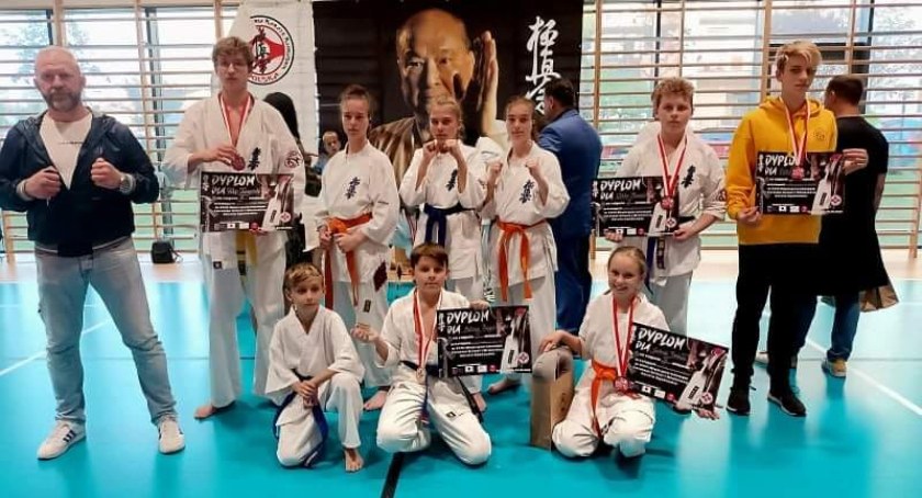 Karatecy z klubu kyokushin na najstarszym turnieju w Polsce. Oczywiście z medalami