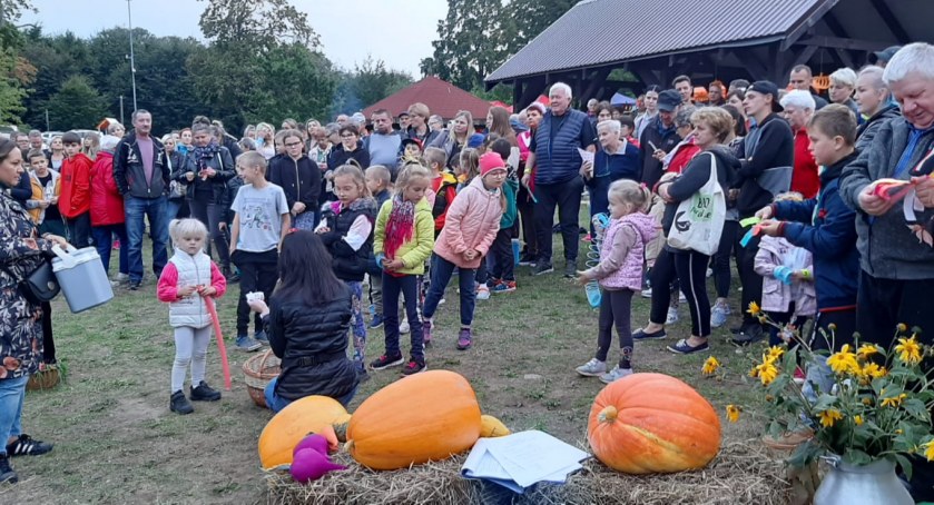 Rodzinna zabawa i pyszne potrawy. W Radaczu odbył się X Rodzinny Festiwal Dyni