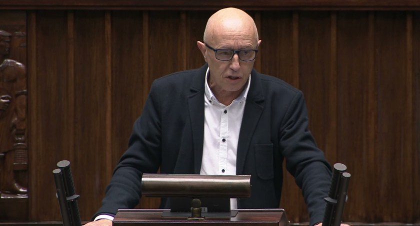 Darmowy obiad dla wszystkich uczniów? Poseł ze Szczecinka: Dzieci zjedzą coś, zamiast czipsów