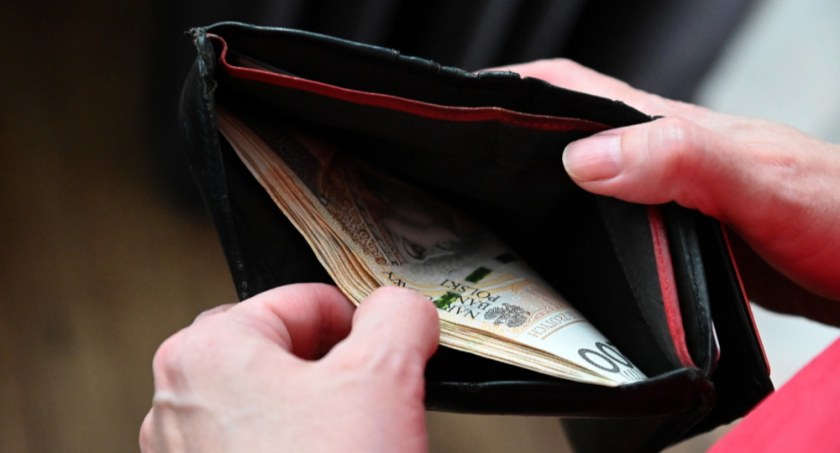 Inflacja nie odpuszcza. Szukają nowej pracy i pytają o podwyżki