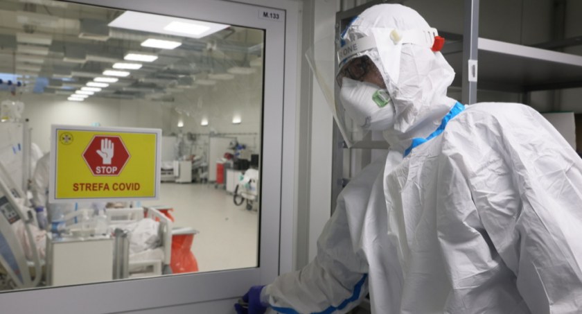 Rośnie liczba zakażeń koronawirusem. Pandemia wraca?