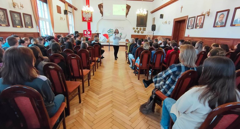 O tym, jak ważne są emocje. Spotkanie z uczniami I LO