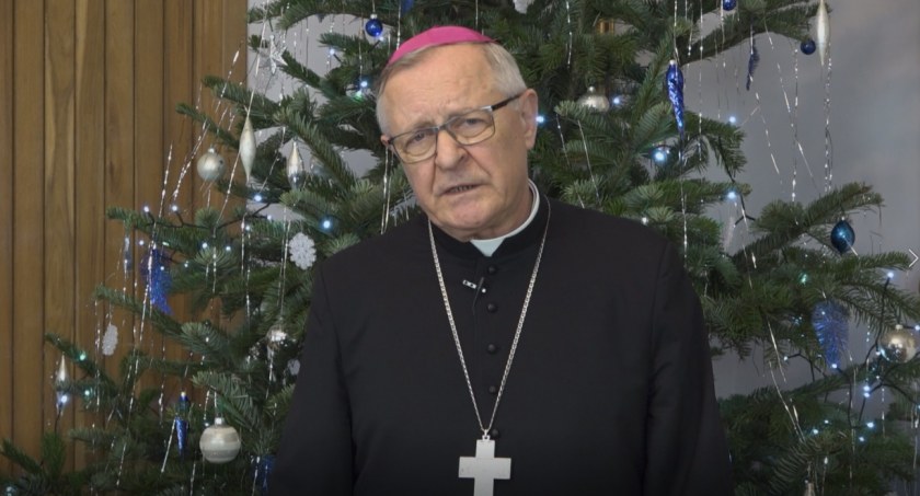 Podzielmy się tym, co najlepsze. Życzenia bp. Edwarda Dajczaka