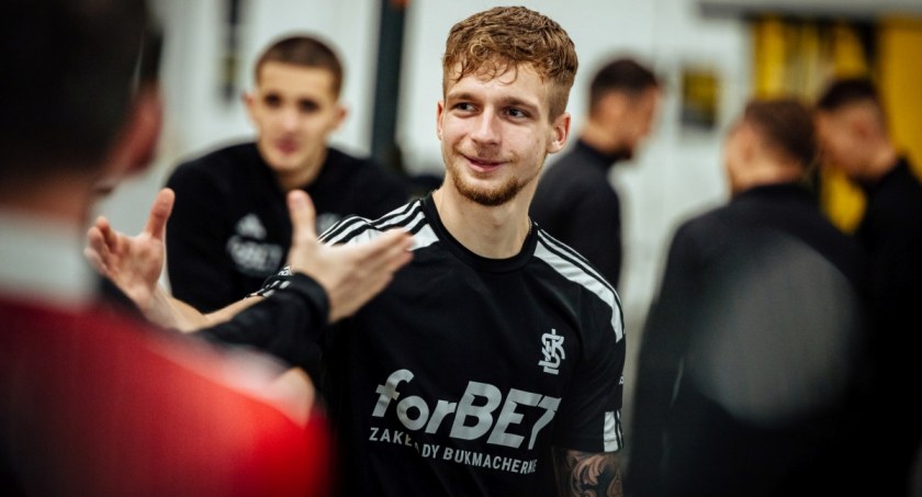 Jowin Radziński w pierwszej drużynie ŁKS Łódź