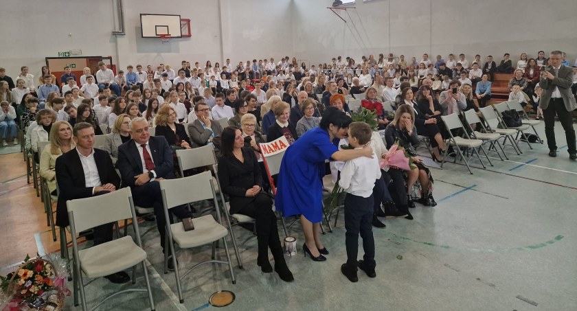 Wzruszające pożegnanie Renaty Romaniuk. Dyrektor „Czwórki” odchodzi na emeryturę