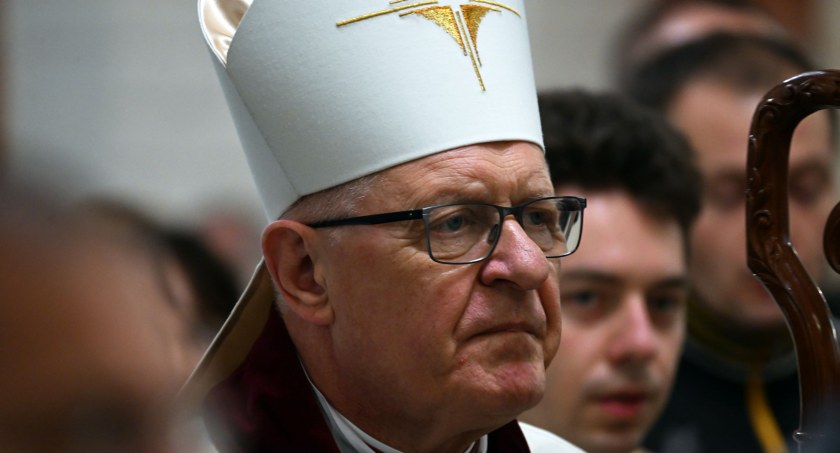 Bp Edward Dajczak złożył urząd