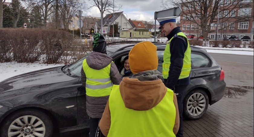 Drogówka zatrzymywała kierujące panie. Wszystko z powodu ich święta