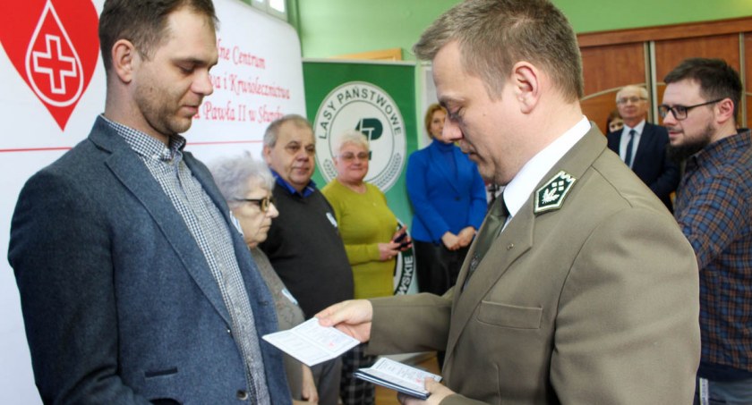 Podzielili się tym, co najcenniejsze. Otrzymali medale ministra