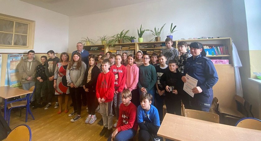 Przygotowania do egzaminu na kartę rowerową i rozmowy o bezpieczeństwie