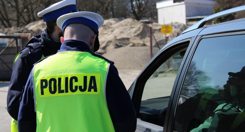 Dwa razy miał cofnięte prawko, był poszukiwany. I wylądował w zakładzie karnym