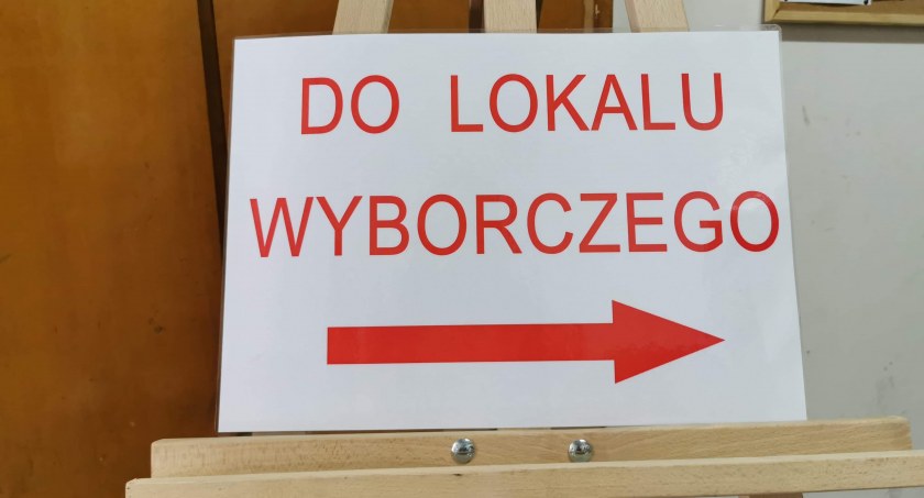 Wybory samorządowe na horyzoncie. Przygotowują się kolejni kandydaci