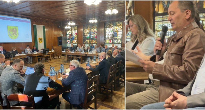 Mieszkaniec z pytaniami na sesji. Afera „przedszkolna”, awans w Urzędzie Miasta