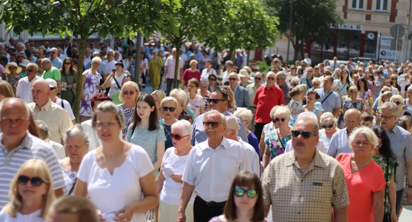 Boże Ciało. Tysiące ludzi na ulicach miasta