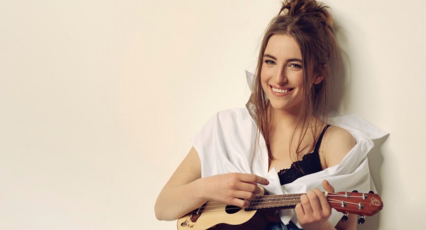 Ćwiczy MMA, taekwondo, jeździ crossem i śpiewa. Luiza „Lui” Gawrońska z nowym kawałkiem