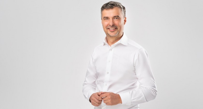 Wyborcza „jedynka” Trzeciej Drogi. Radosław Lubczyk