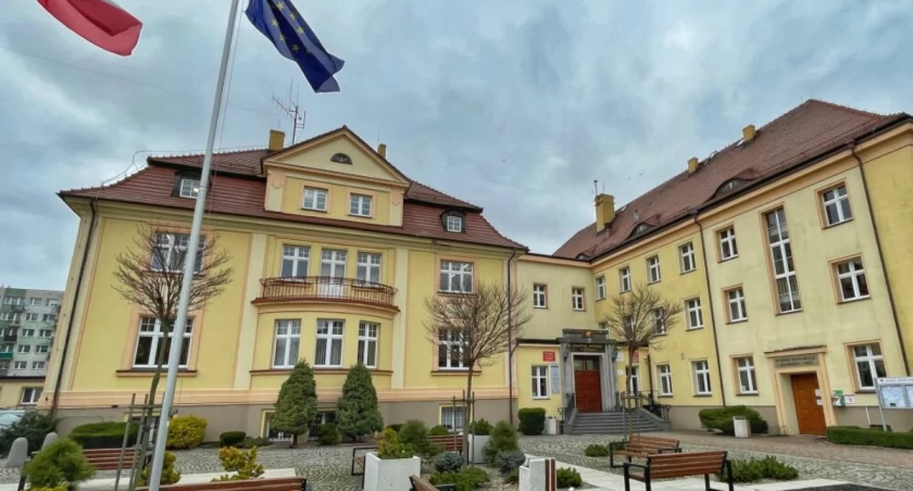 Zarząd Powiatu. Rurociąg do Trzesiecka i plan budżetu na 2024