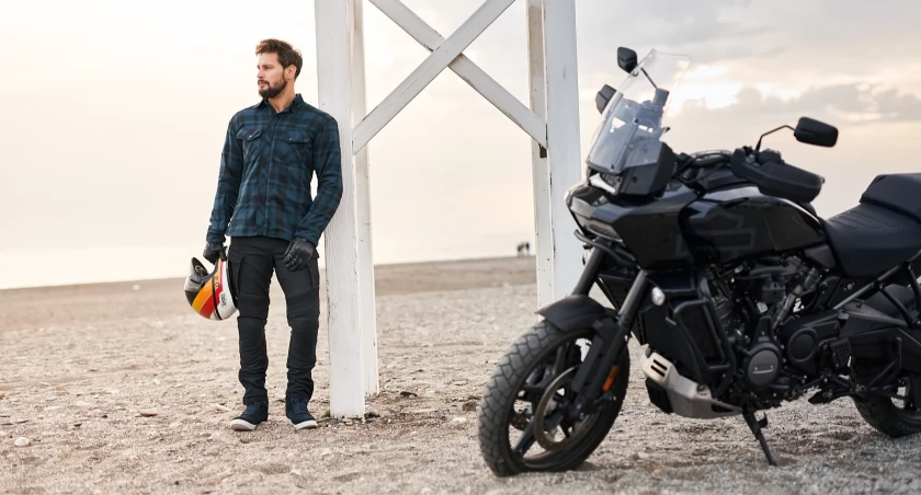 Styl i wygoda w mieście: odkryj spodnie motocyklowe Shima Giro 2.0