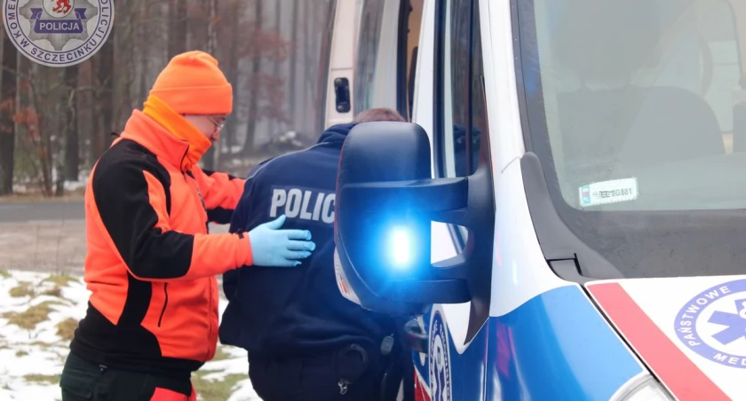 Wypadek w trakcie transportu więźnia. Zabrał pistolet i uciekł w las