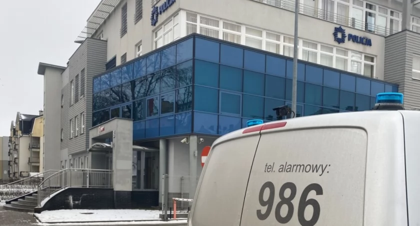 Jazda autobusem zakończona zatrzymaniem. „A teraz oddaj torebkę”