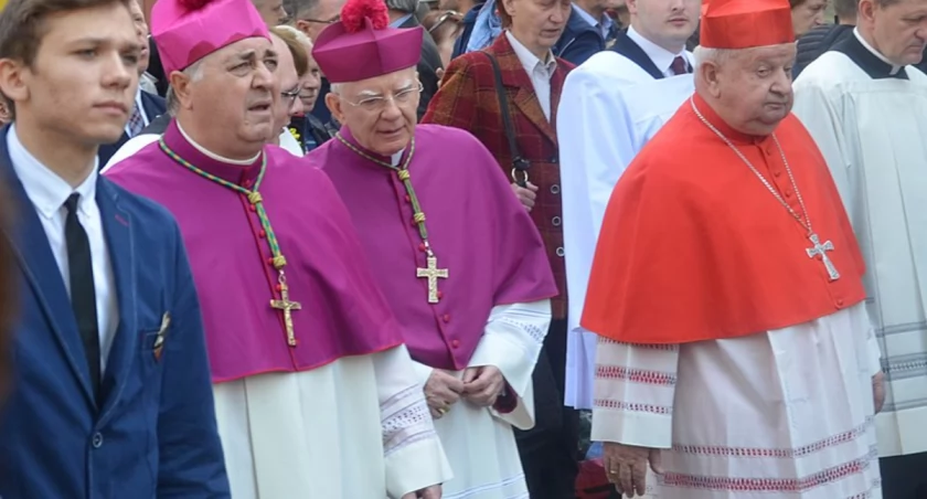 Serafiński: Bez większych zmian w finansowaniu Kościoła