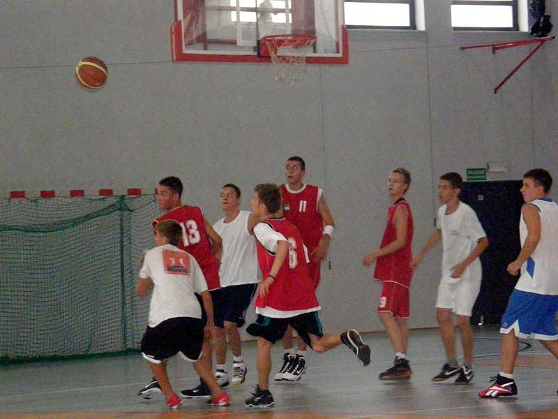 Koszykówka: Sparing UKS Basket