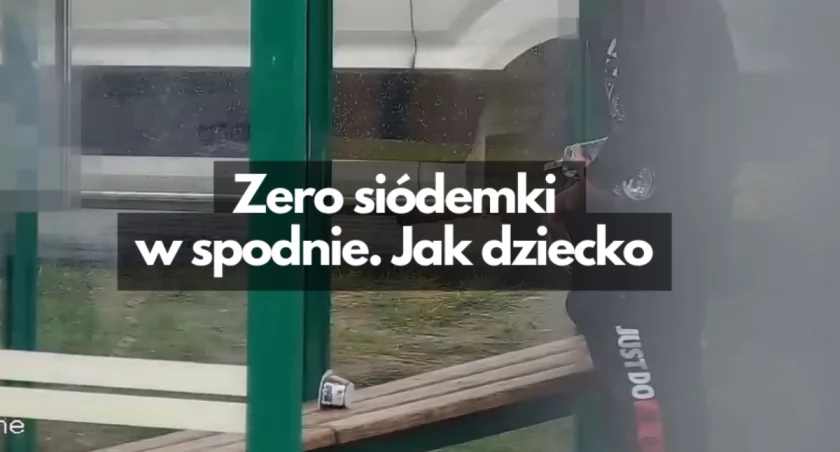 Schowana wóda wypadała ze spodni. Żenada