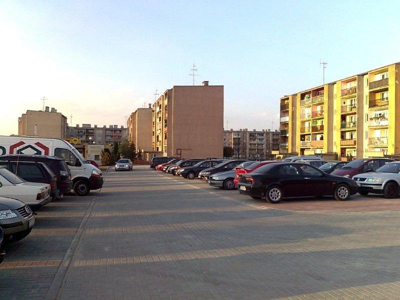 Nowy parking na osiedlu Zachód - już oddany do użytku