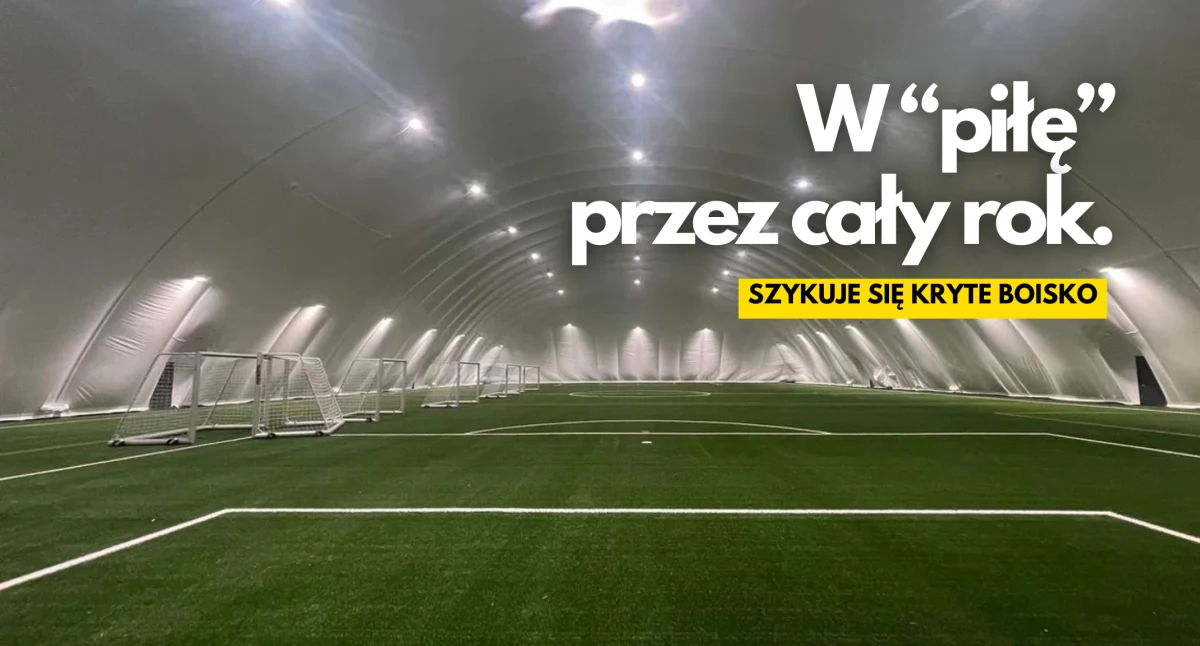 Piłka nożna pod balonem. Taki plan