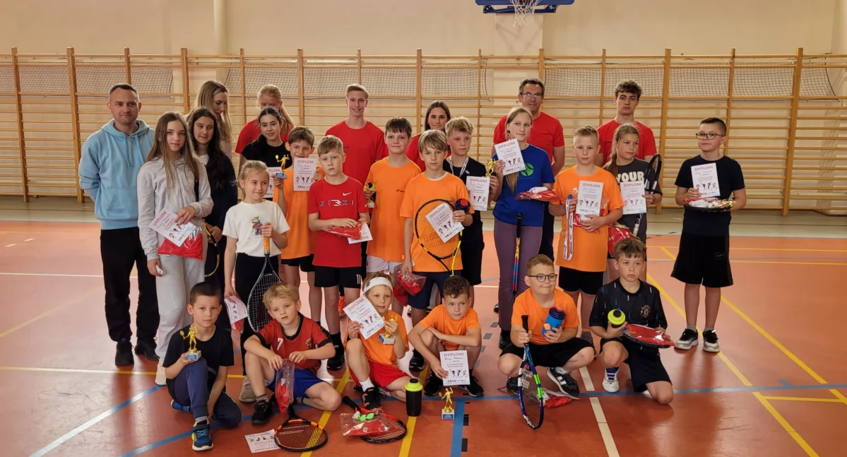 Dzień Dziecka na sportowo. Najmłodsi weszli na kort