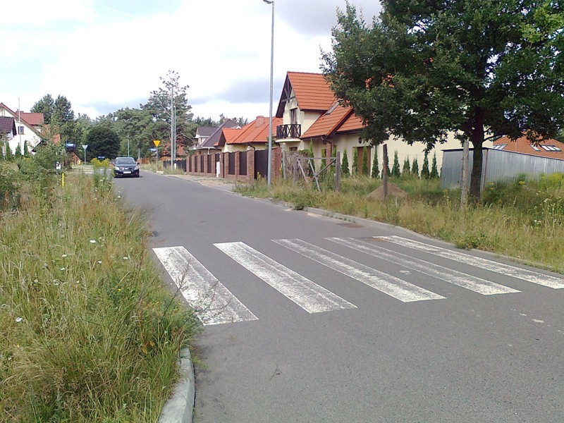 Pogodzić się z kierowcami, czyli chodniki na osiedlu Generalskim