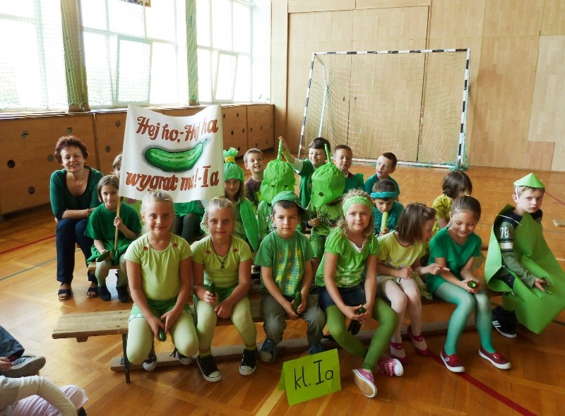 Dzieci trzymają formę z „Super Witaminką”