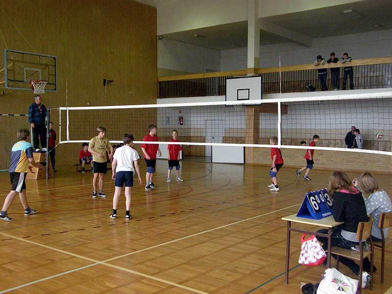 Powiatowa mini siatkówka chłopców